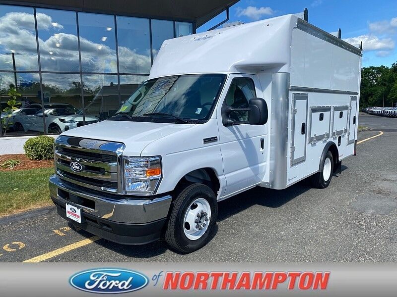2026 FORD E-350