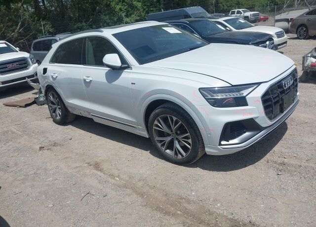 2020 AUDI Q8