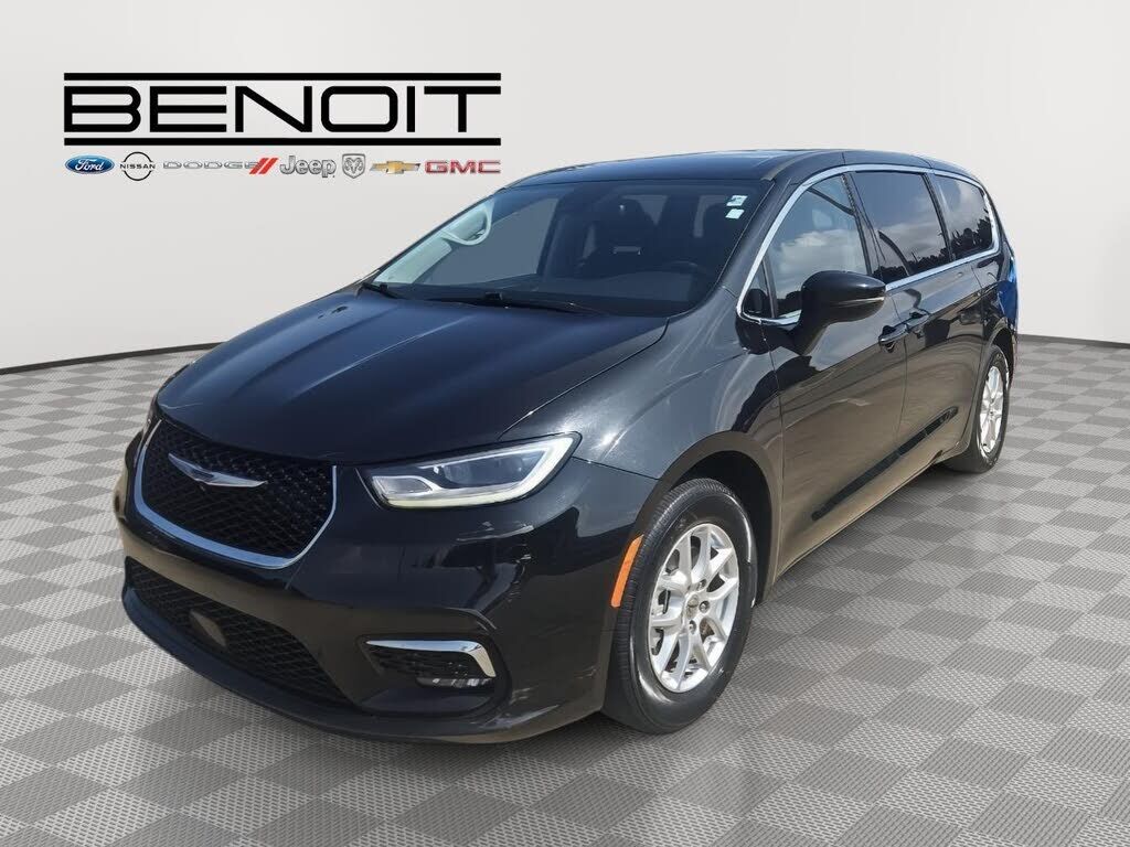2023 CHRYSLER Pacifica
