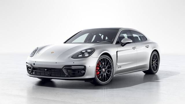 2023 PORSCHE Panamera