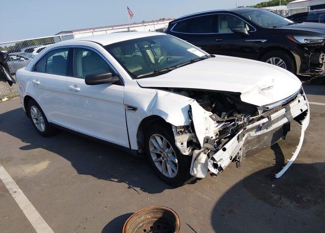 2015 FORD Taurus