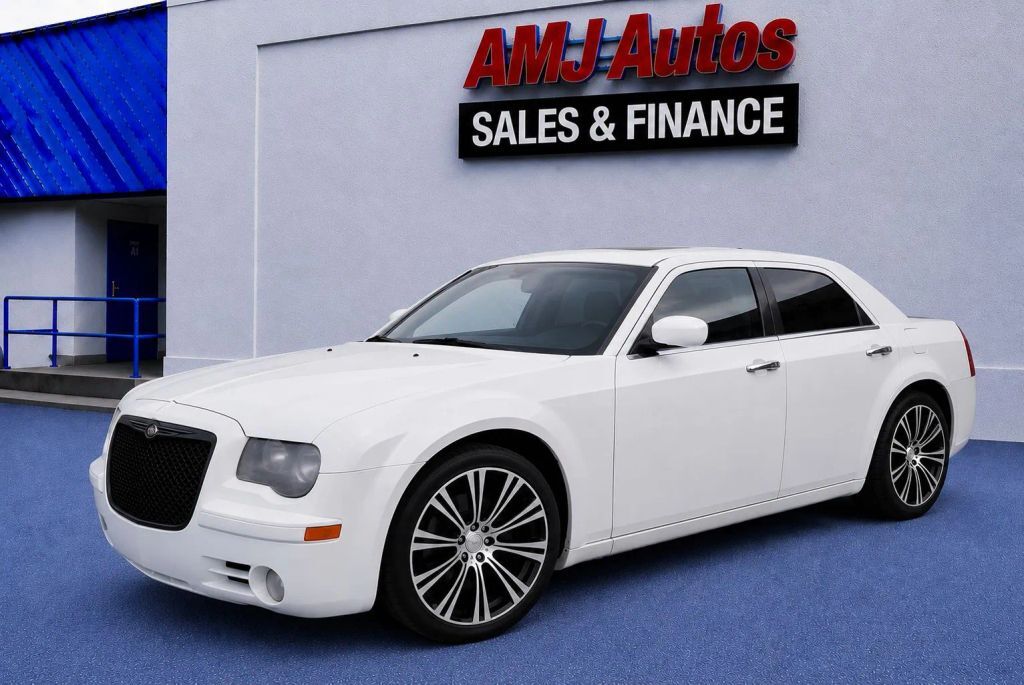 2010 CHRYSLER 300