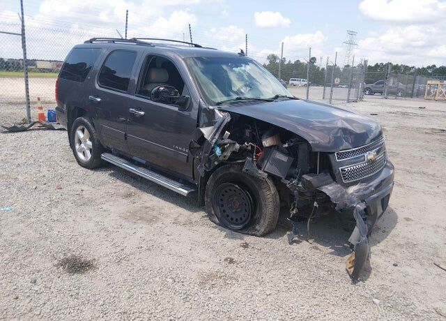 2011 CHEVROLET Tahoe
