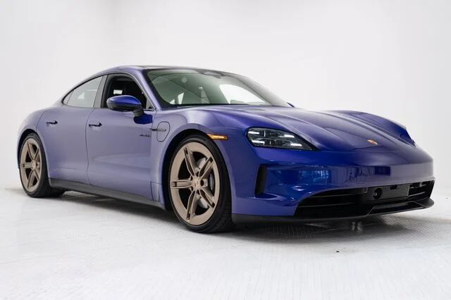 2026 PORSCHE Taycan