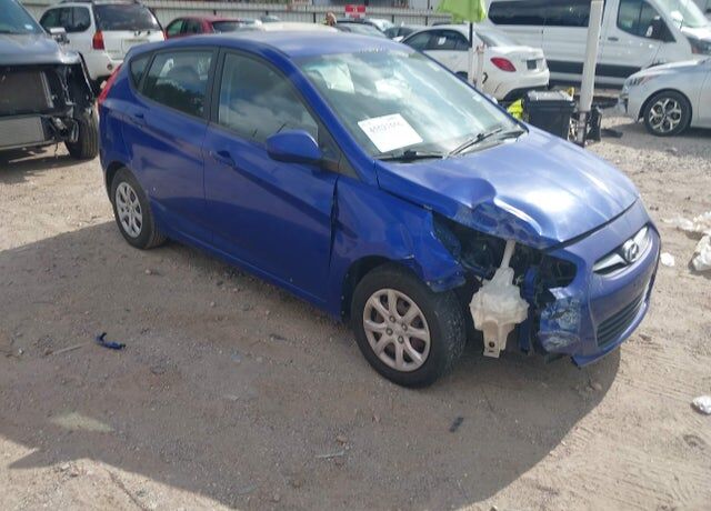 2013 HYUNDAI Accent