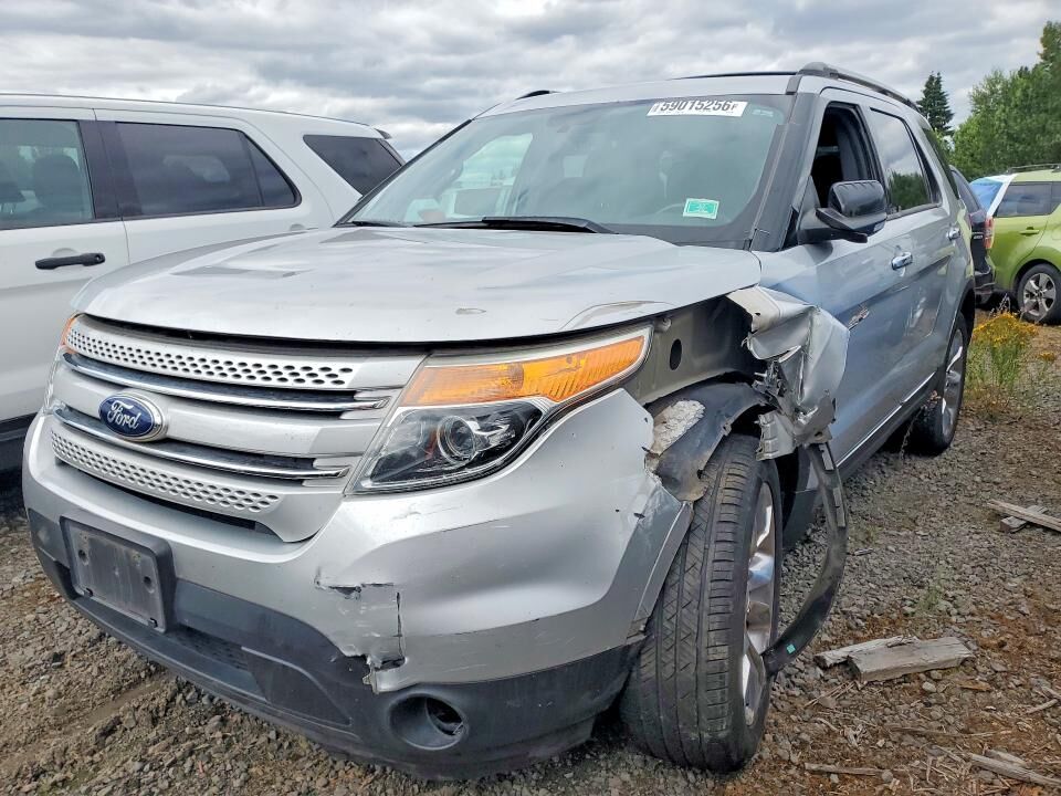 2015 FORD Explorer