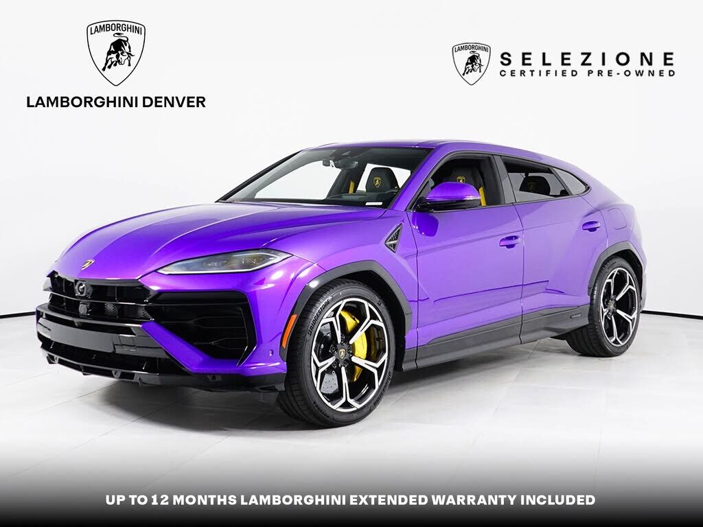 2026 LAMBORGHINI URUS