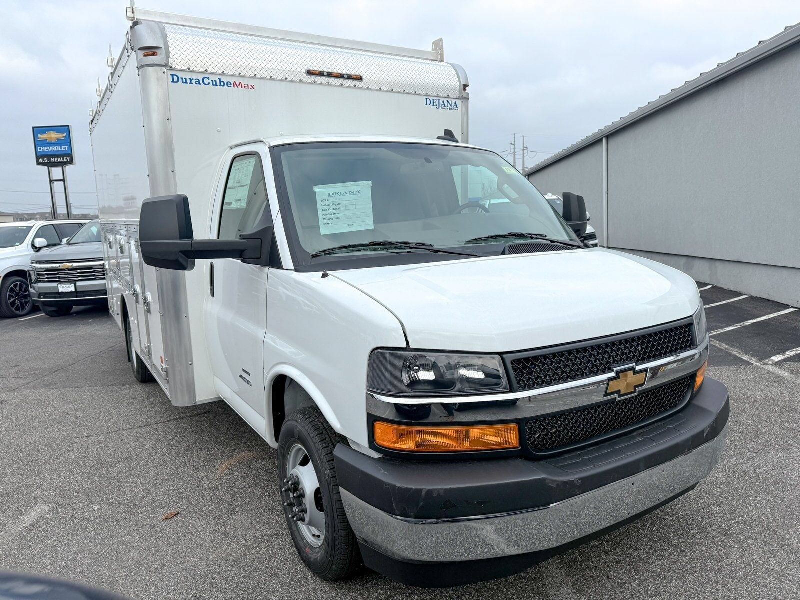 2025 CHEVROLET Express