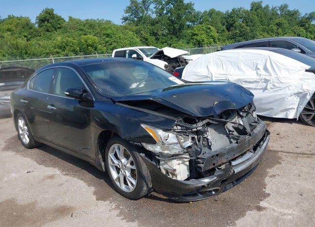 2014 NISSAN Maxima