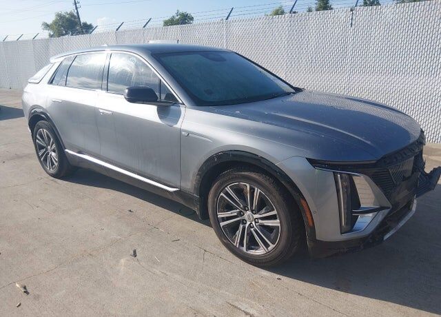 2024 CADILLAC Lyriq