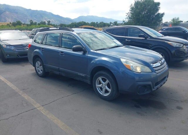 2013 SUBARU Outback