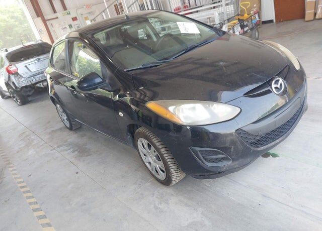 2014 MAZDA Mazda2