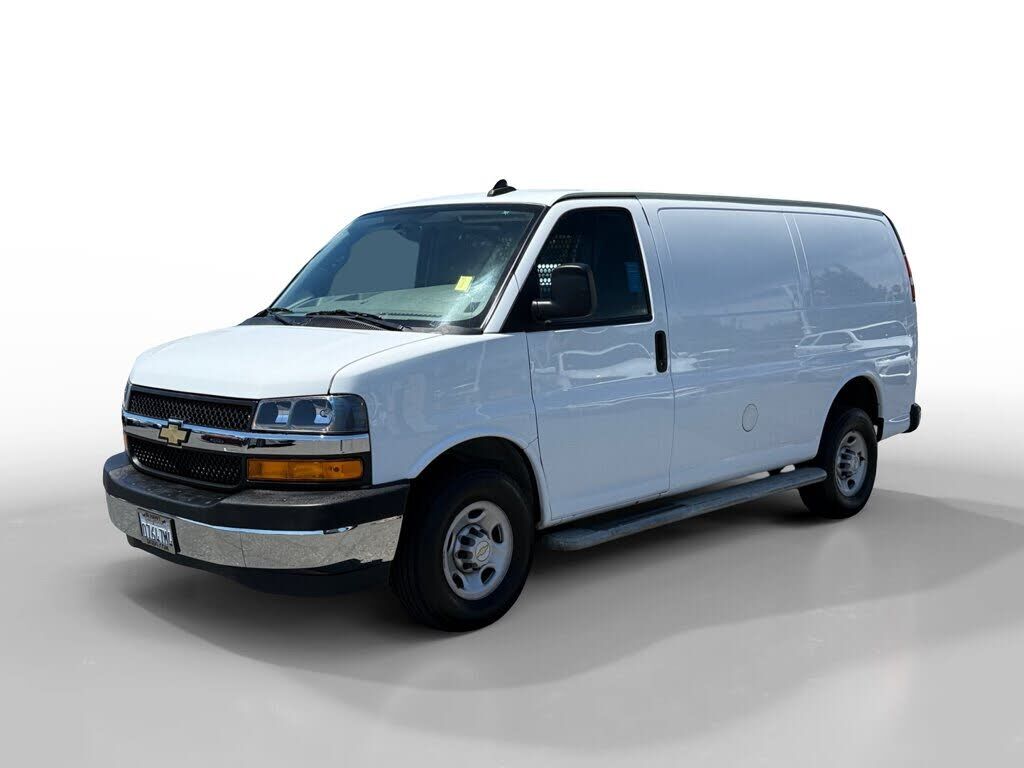 2023 CHEVROLET Express