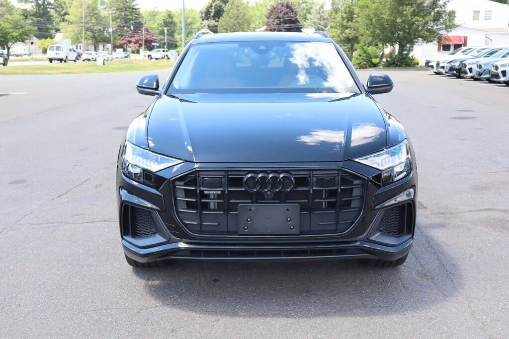 2023 Audi Q8