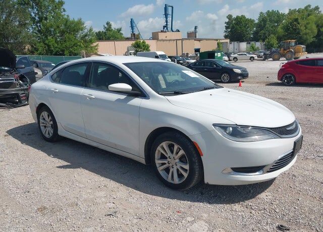 2016 CHRYSLER 200