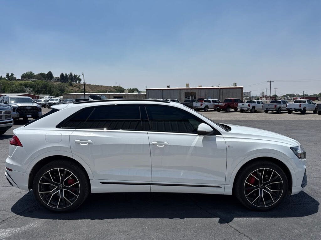 2023 Audi Q8