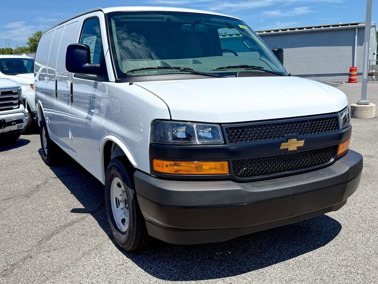 2026 CHEVROLET Express