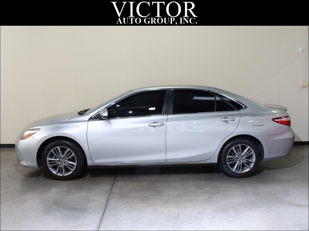 2017 TOYOTA Camry
