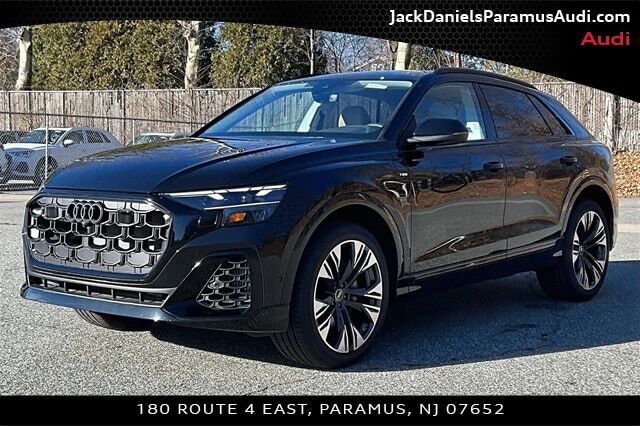 2025 AUDI Q8