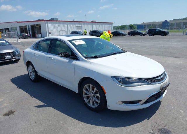 2015 CHRYSLER 200
