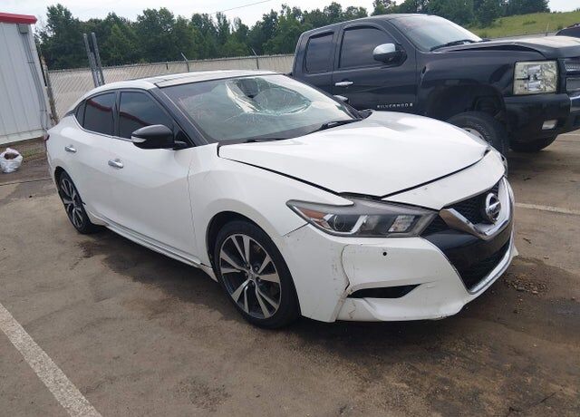 2017 NISSAN Maxima