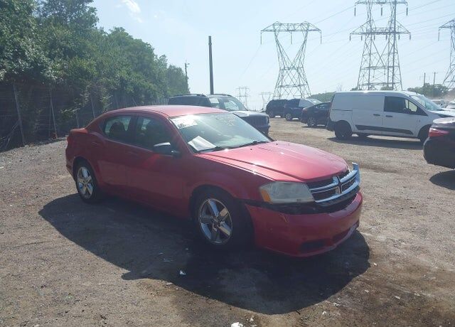2013 DODGE Avenger