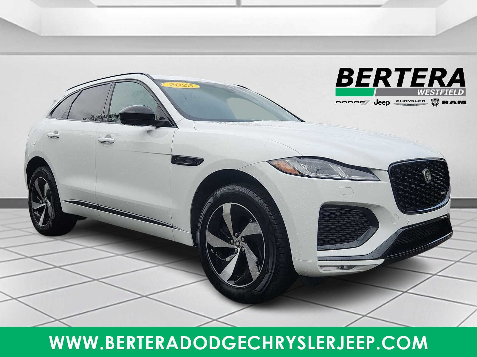 2025 JAGUAR F-Pace