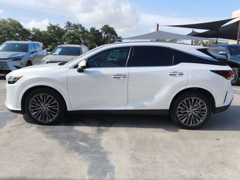 2023 LEXUS RX