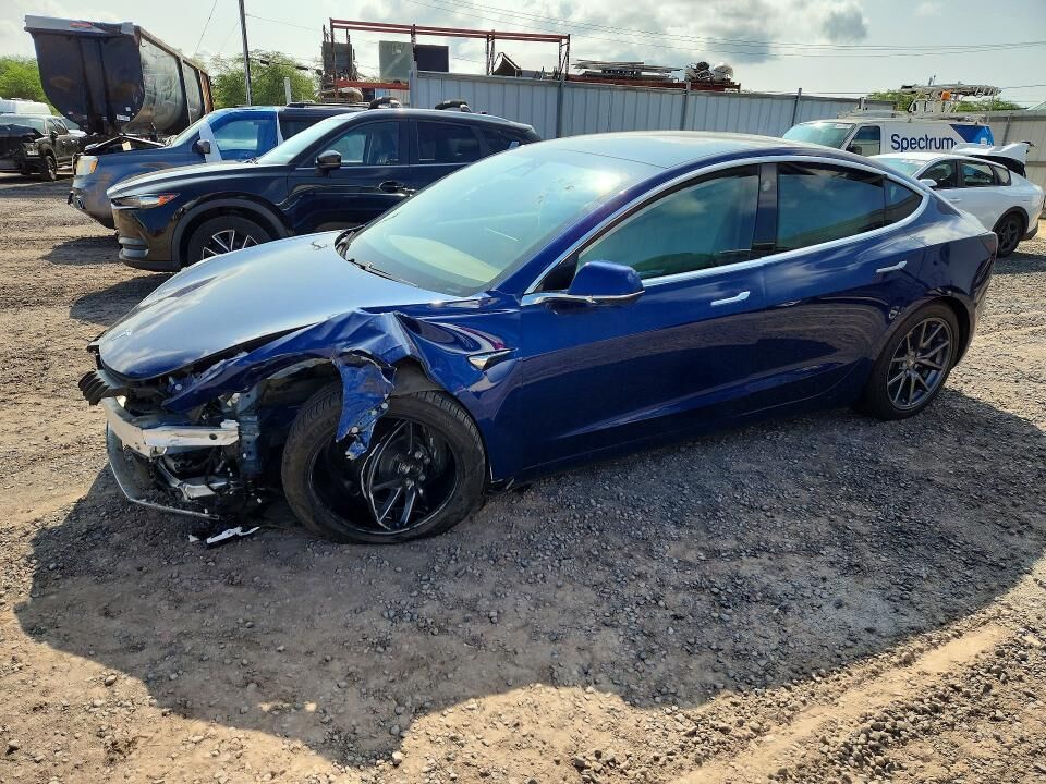 2020 TESLA Model 3