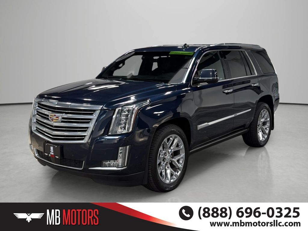 2017 CADILLAC Escalade