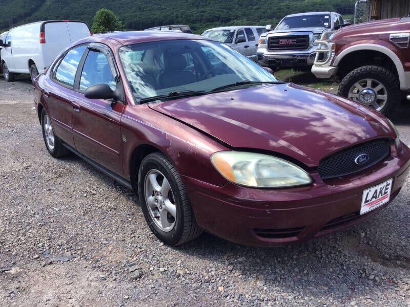 2004 FORD Taurus