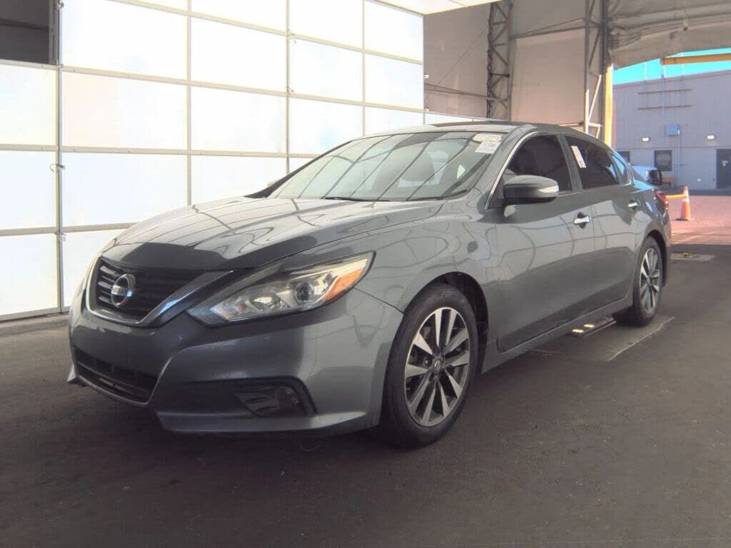 2017 NISSAN Altima