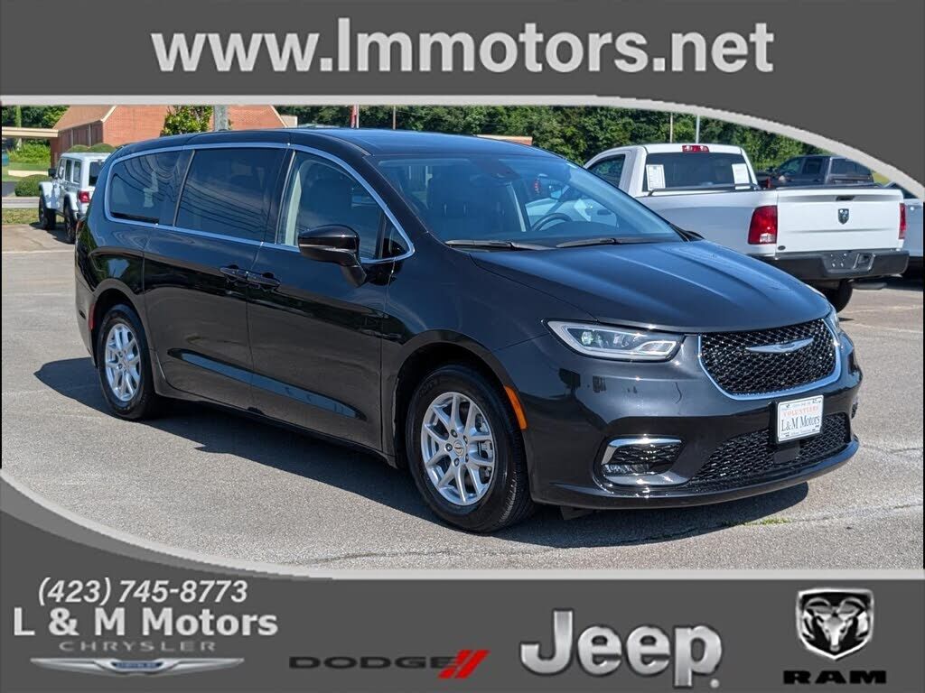 2023 CHRYSLER Pacifica