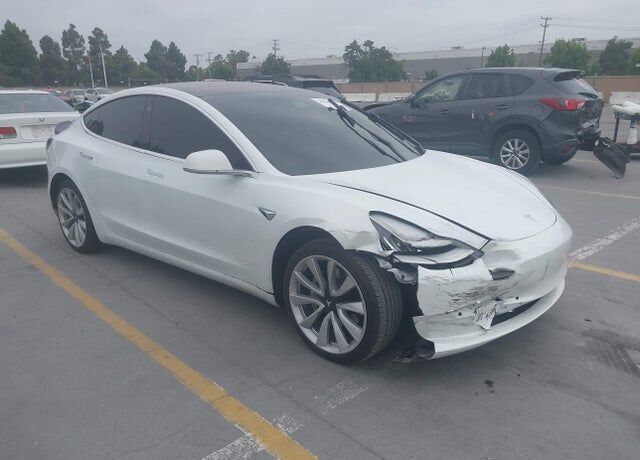 2018 TESLA Model 3