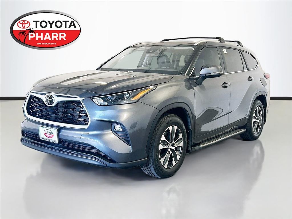 2025 TOYOTA Highlander