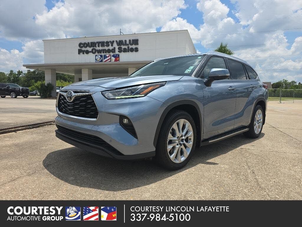 2022 TOYOTA Highlander