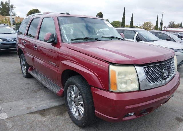 2005 CADILLAC Escalade