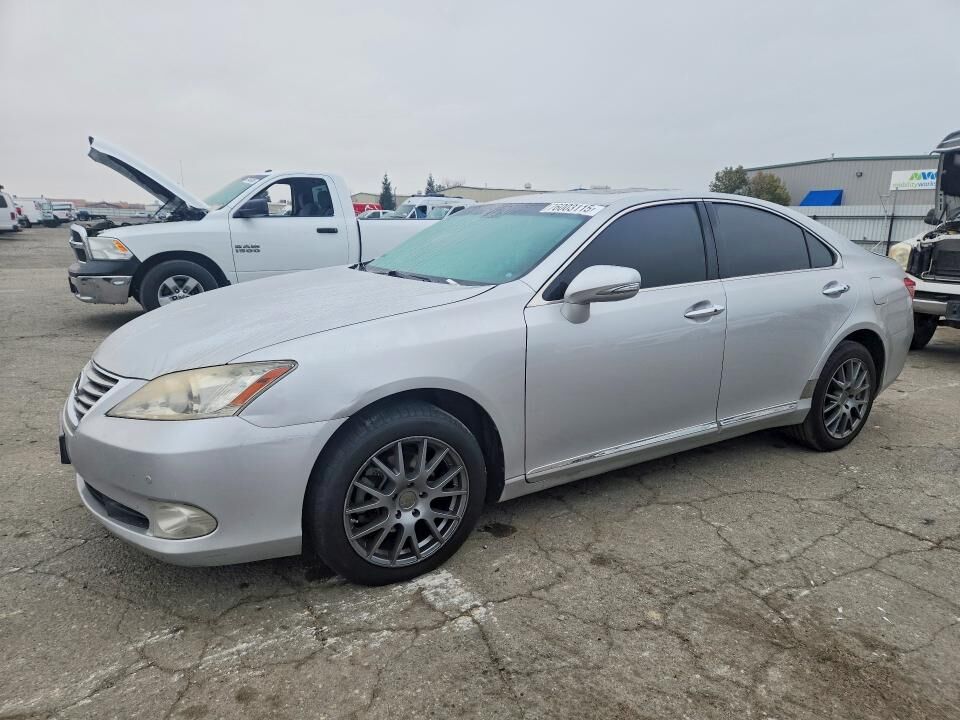 2011 LEXUS ES
