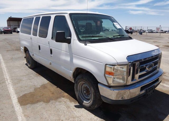 2010 FORD E-350