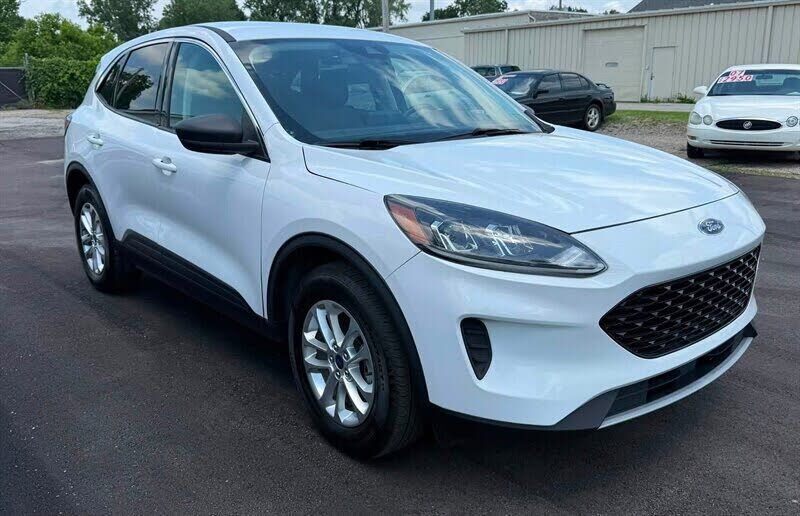 2022 FORD Escape
