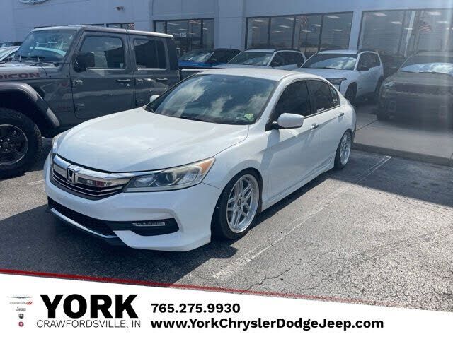 2017 HONDA Accord