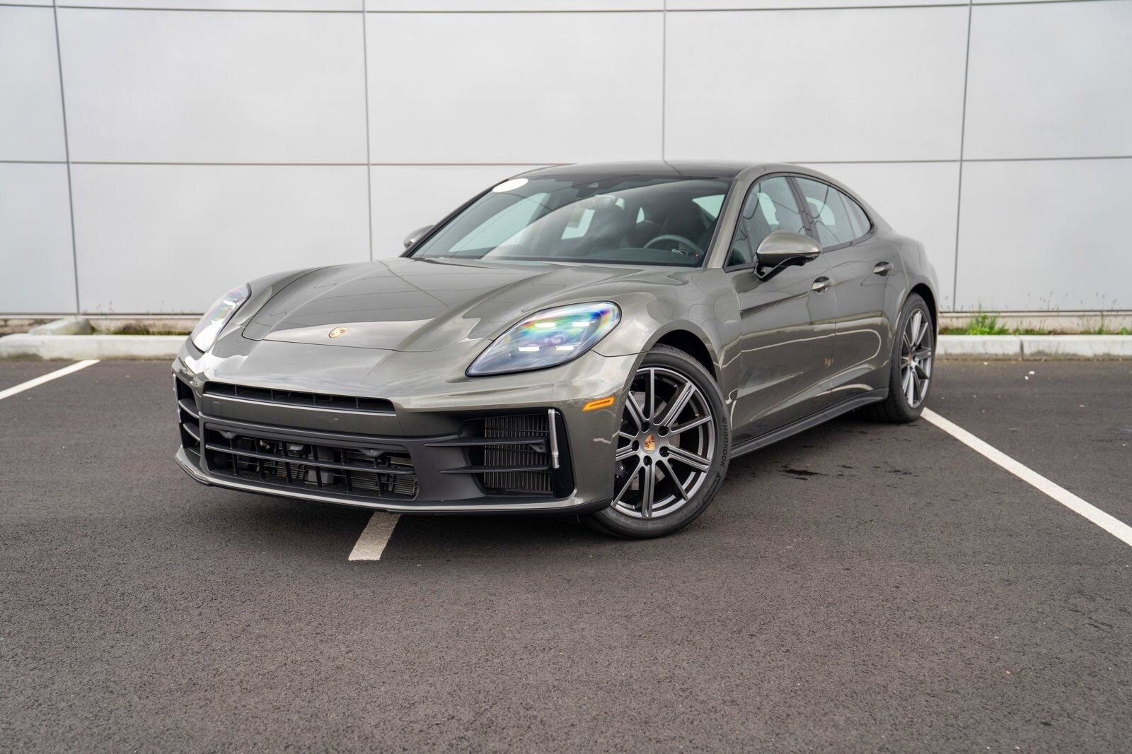 2025 PORSCHE Panamera