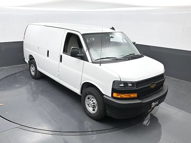 2025 CHEVROLET Express
