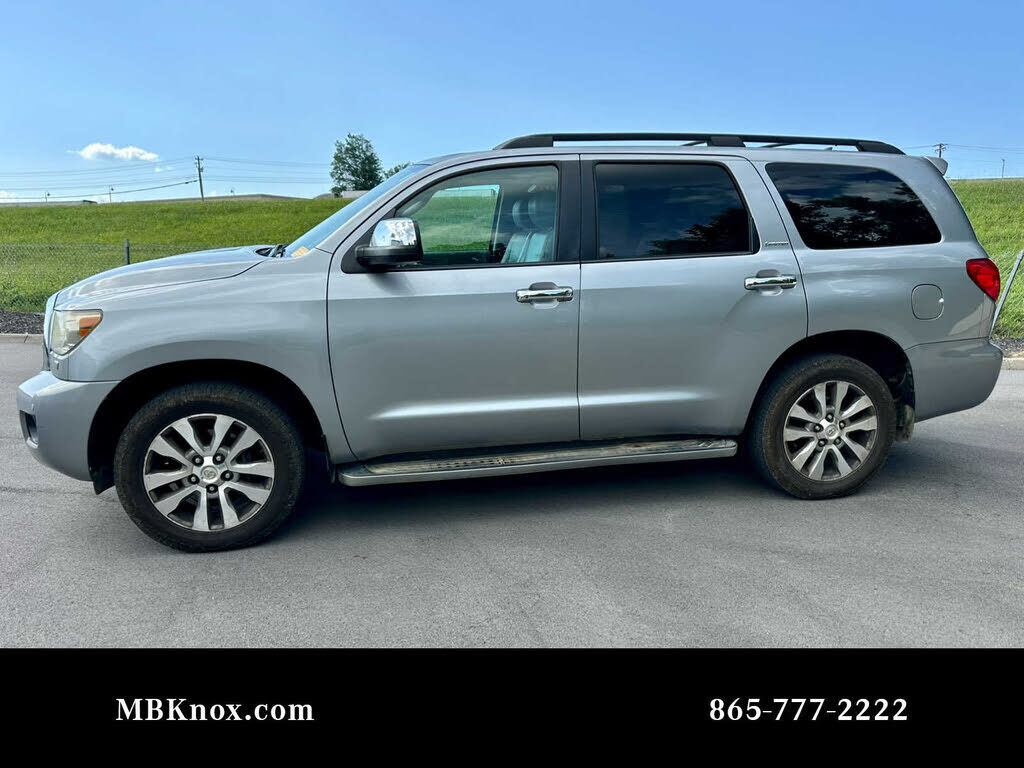 2016 TOYOTA Sequoia