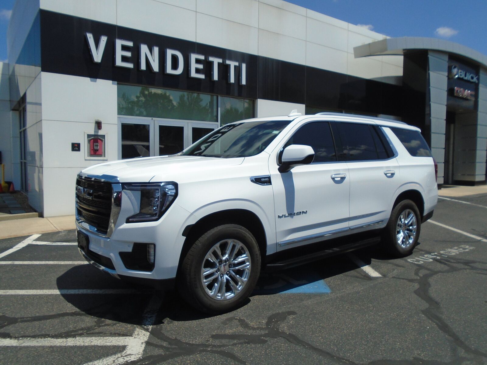 2023 GMC Yukon