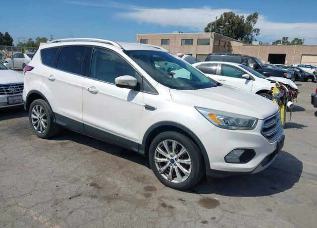 2017 FORD Escape