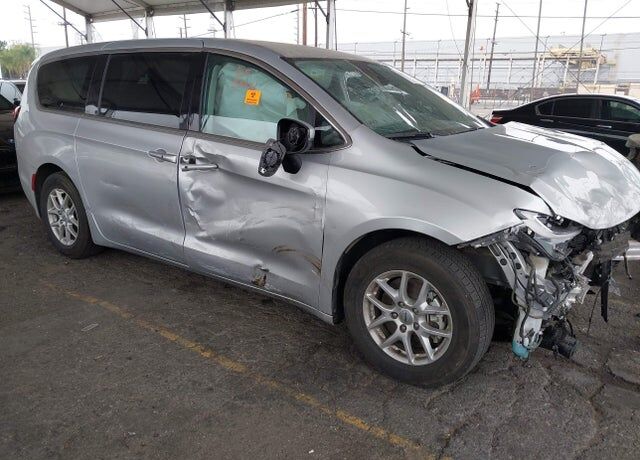 2023 CHRYSLER Pacifica
