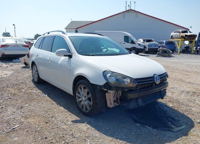 2011 VOLKSWAGEN Jetta Wagon