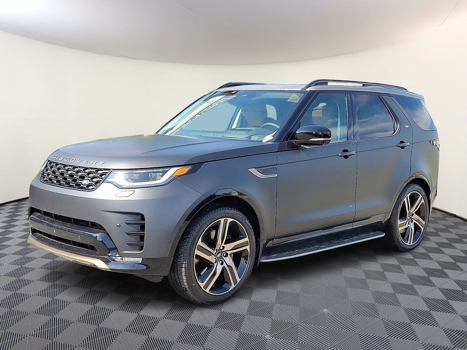 2026 LAND ROVER Discovery