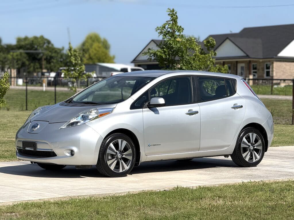 2015 NISSAN Leaf